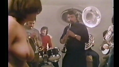 Girls After Midnight (1978)