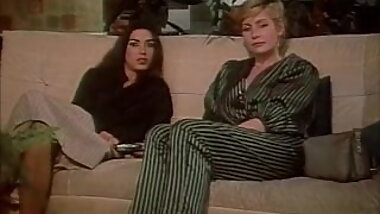 Derriere Le Miroire Sans Tain