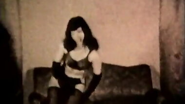 Betty's Fantastic Belly Dance (1950s Vintage)