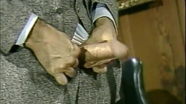 RETURN TO SEX FIFTH AVENUE (1986)