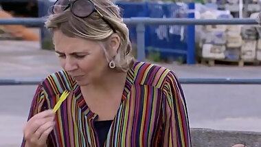 BLONDE MILF SPITTING FOOD