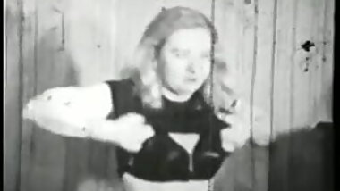 voluptuous blonde unlicensed to fuck - circa 40s