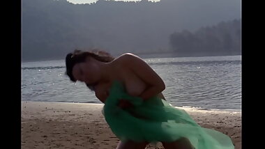 Prenses Banu, Anuska, Perihan Savas - Cilgin Arzular (1974)