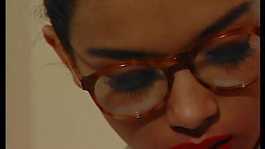 Doctoresse a Des Gros Seins 2- full french movie