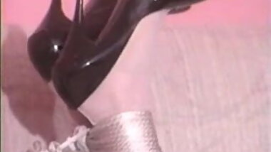 The legendary porn star - Ona Zee002