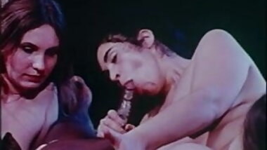 Ebony Cues For Ivory Pockets