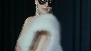 Furry Bumblebee Dance