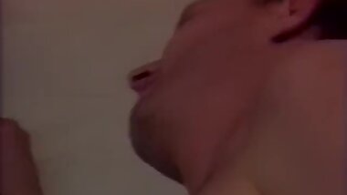 Nasty oral job in the shower